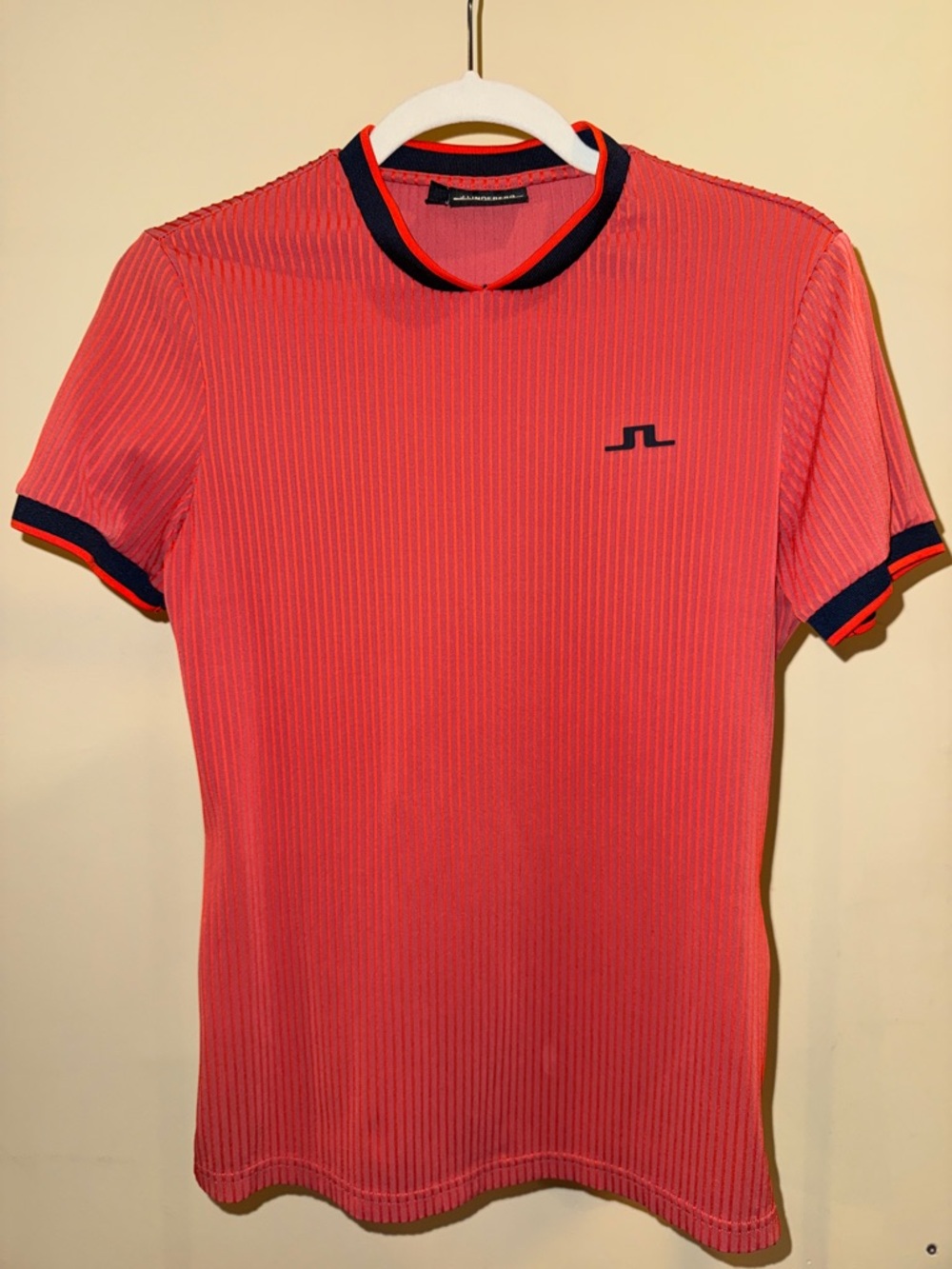 J.Lindeberg Coral Short-Sleeve Ribbed Performance Tee with Navy Trim